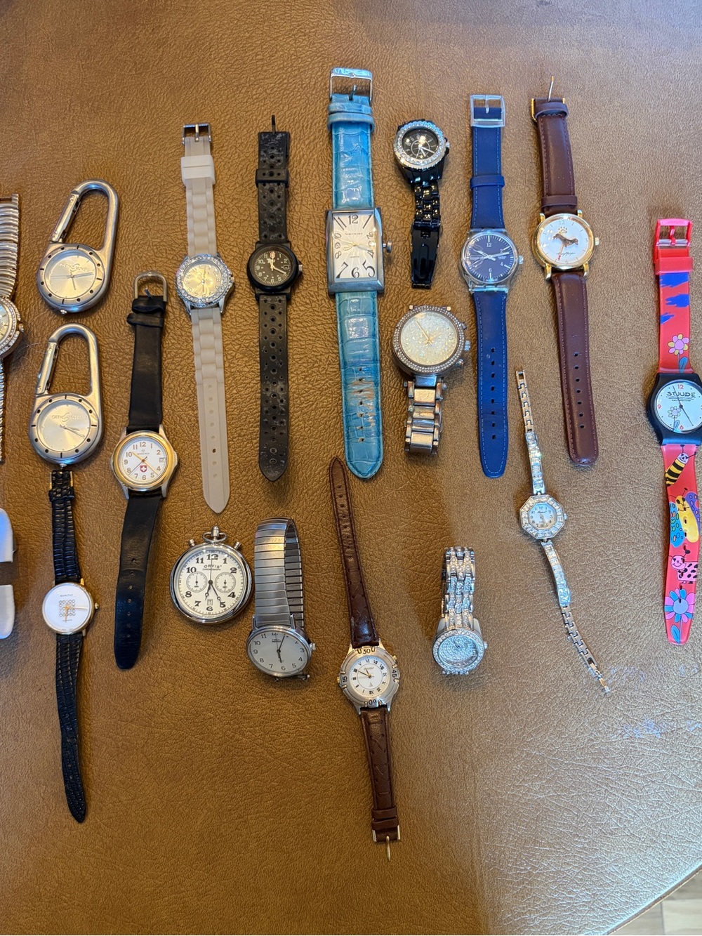 Assorted Non-Working Vintage Watches. Lot of 19.